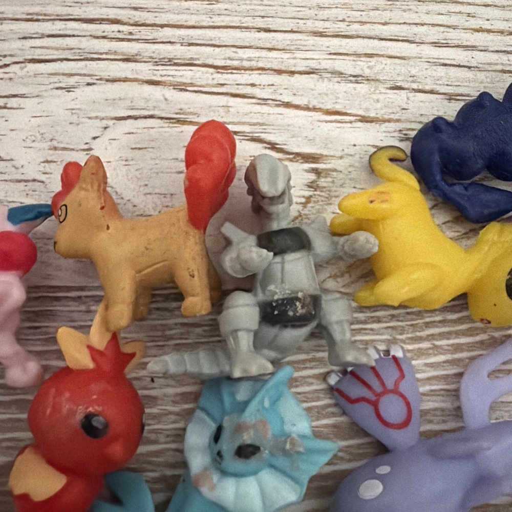 Pokemon China Mini Figure Lot Gacha Toys - Picture 3 of 16